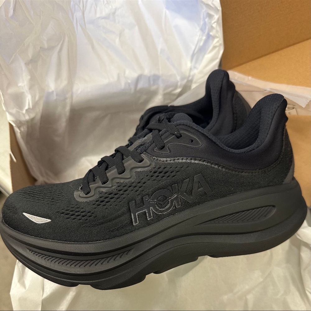 Hoka One BONDI 9’s Black Athletic Shoes with Breathable Mesh NEW in Box!